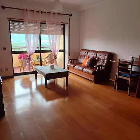 Lägenhet Espacoso E Acochengante T2
